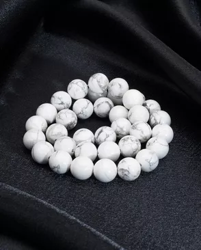 Бусины Кахолонг, круглые, 10мм, на нитке 38см, Astra&Craft арт. АРС-67336-1-АРС0001316278